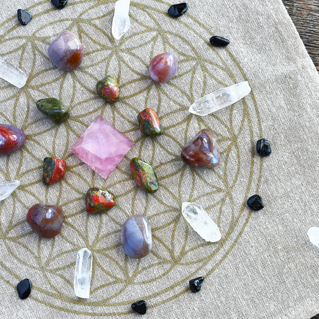 Using Crystal Grids to Manifest Your Desires