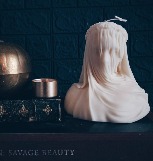 VEILED WOMAN | LARGE PILLAR CANDLE - IVORY